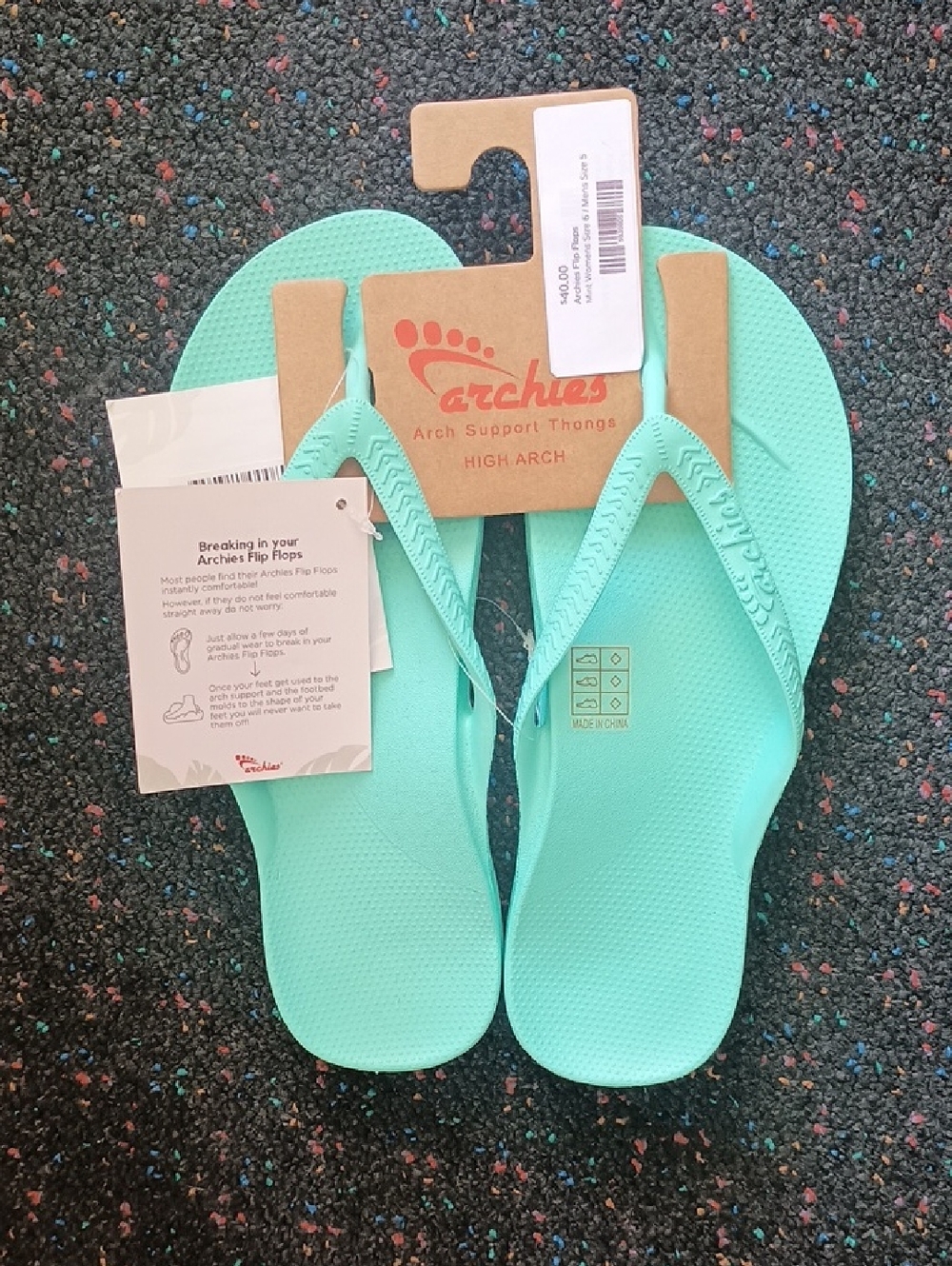 Archie's Arch Support Thong Sandals in Mint